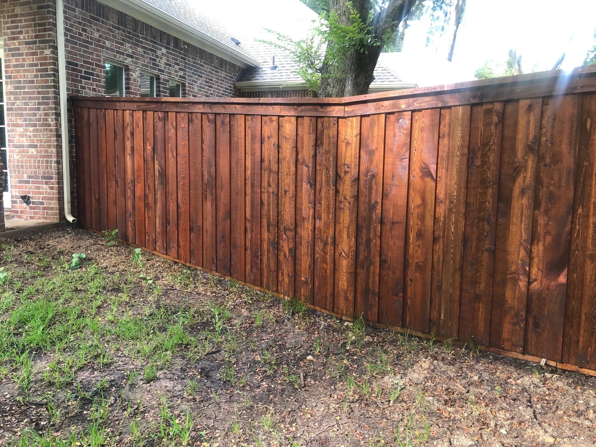 Gallery photos for Revitalize Your Fence with Stunning Staining: Image #6