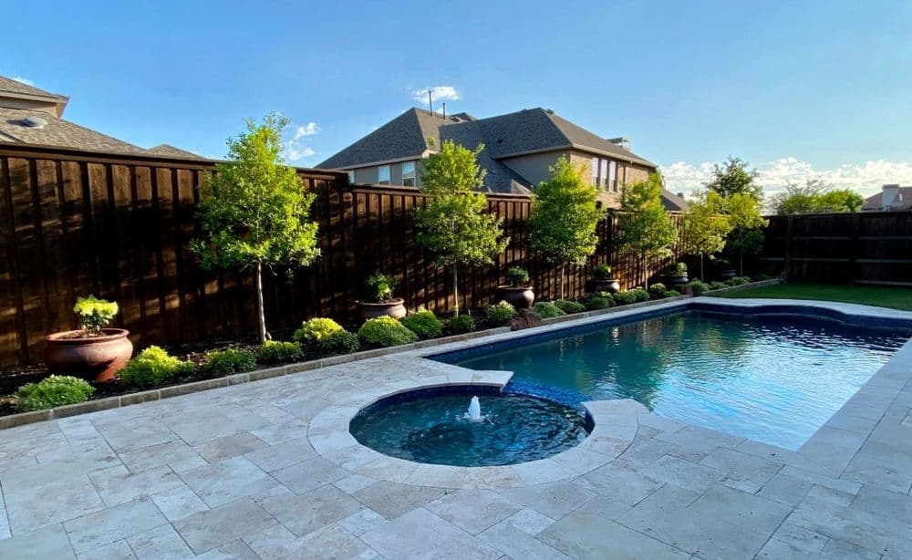 Gallery photos for Revitalize Your Fence with Stunning Staining: Image #1