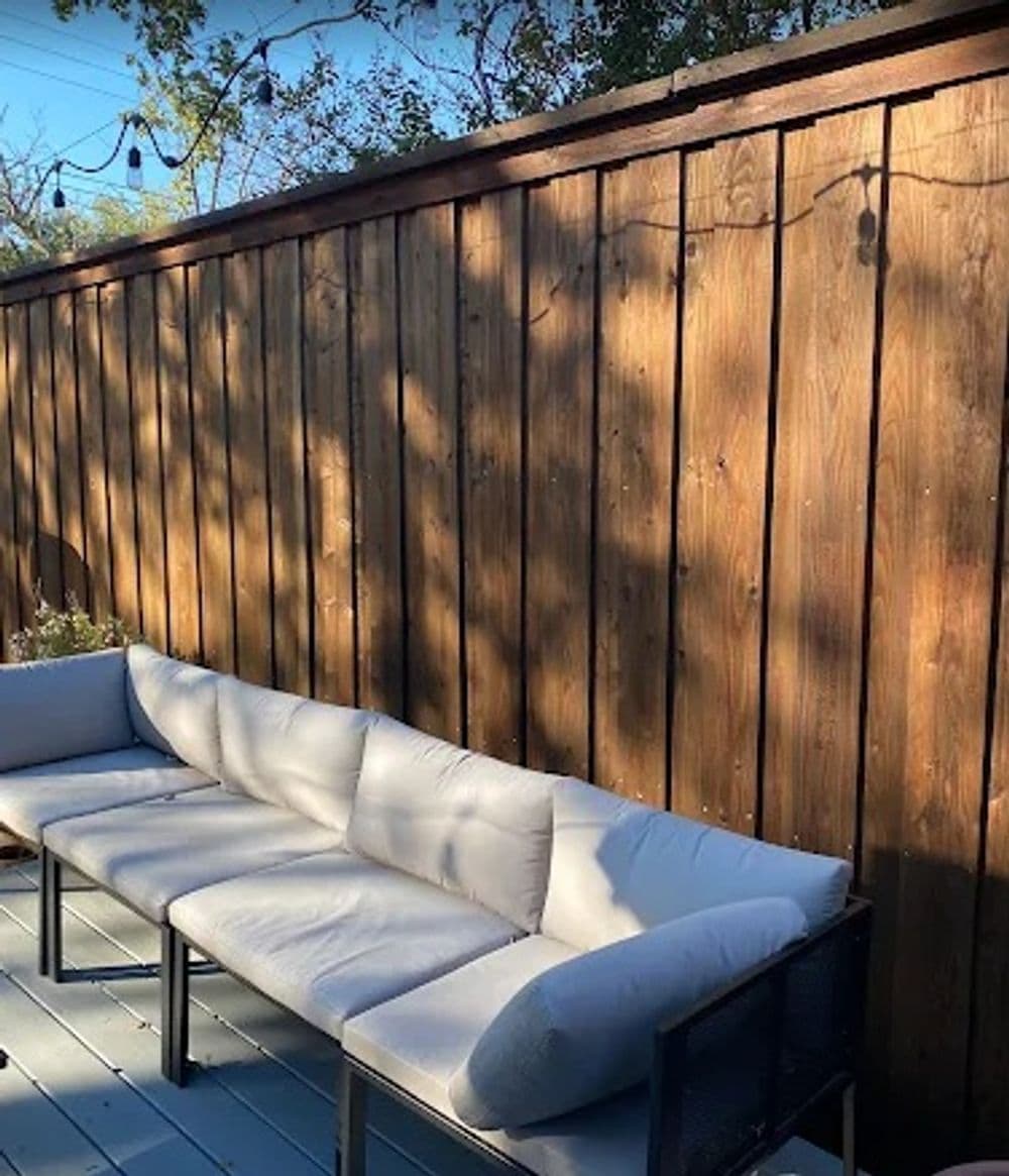 Gallery photos for Revitalize Your Fence with Stunning Staining: Image #17