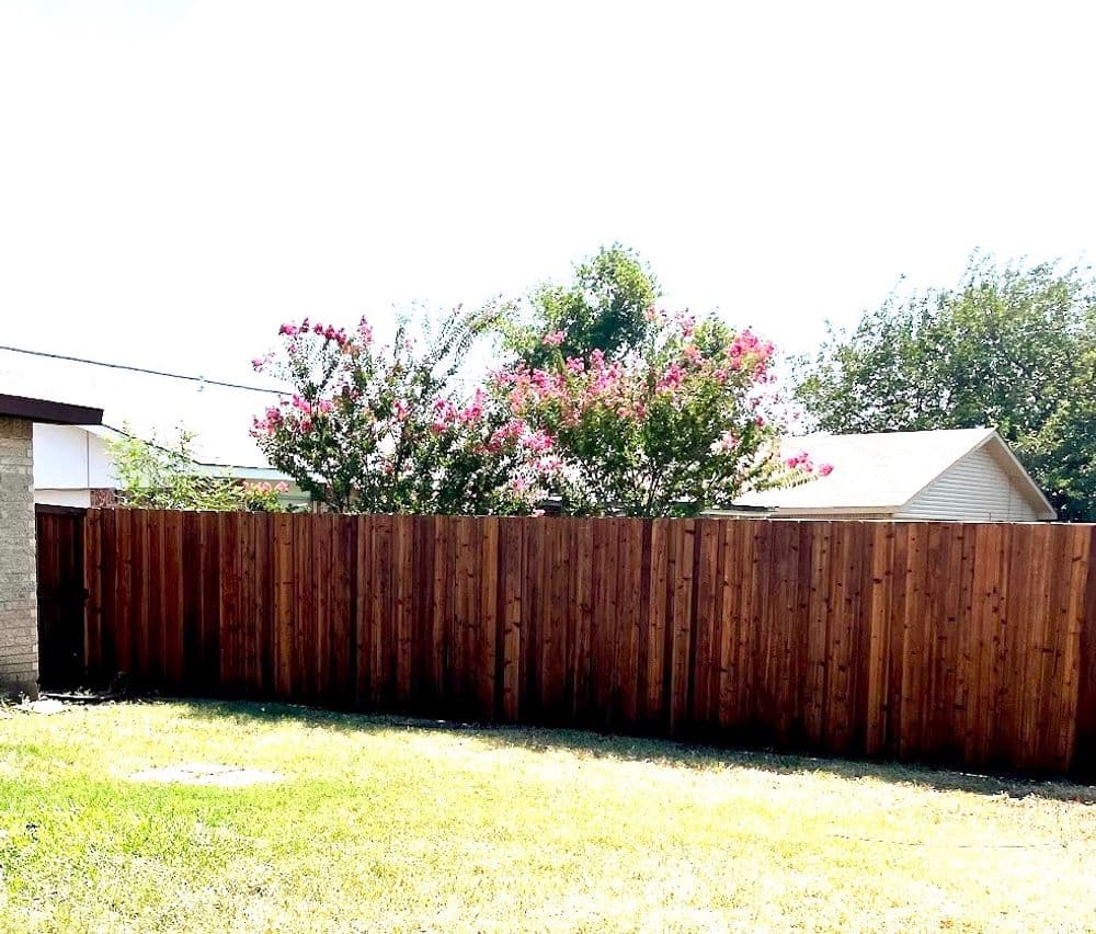 Gallery photos for Revitalize Your Fence with Stunning Staining: Image #36