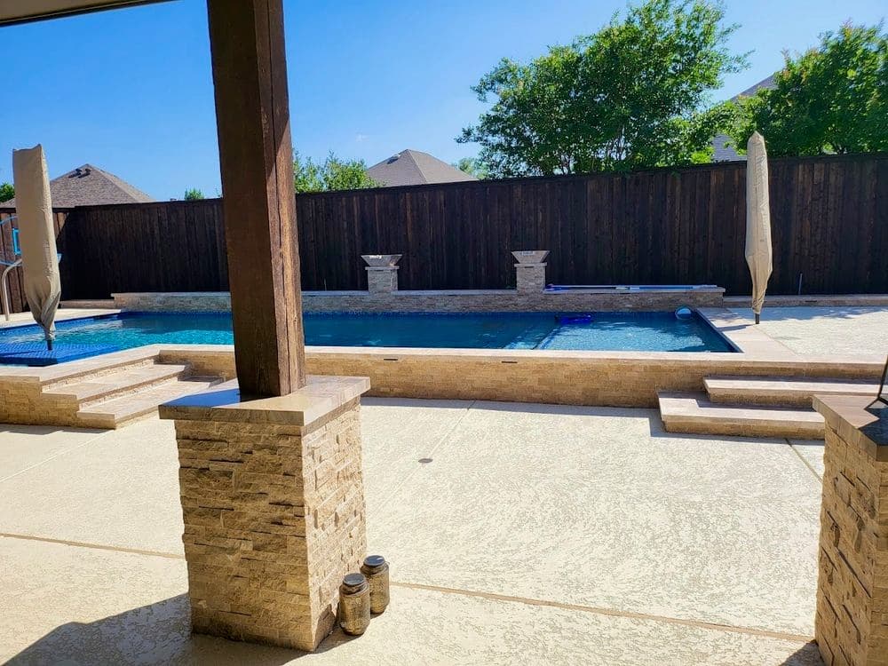 Gallery photos for Revitalize Your Fence with Stunning Staining: Image #40