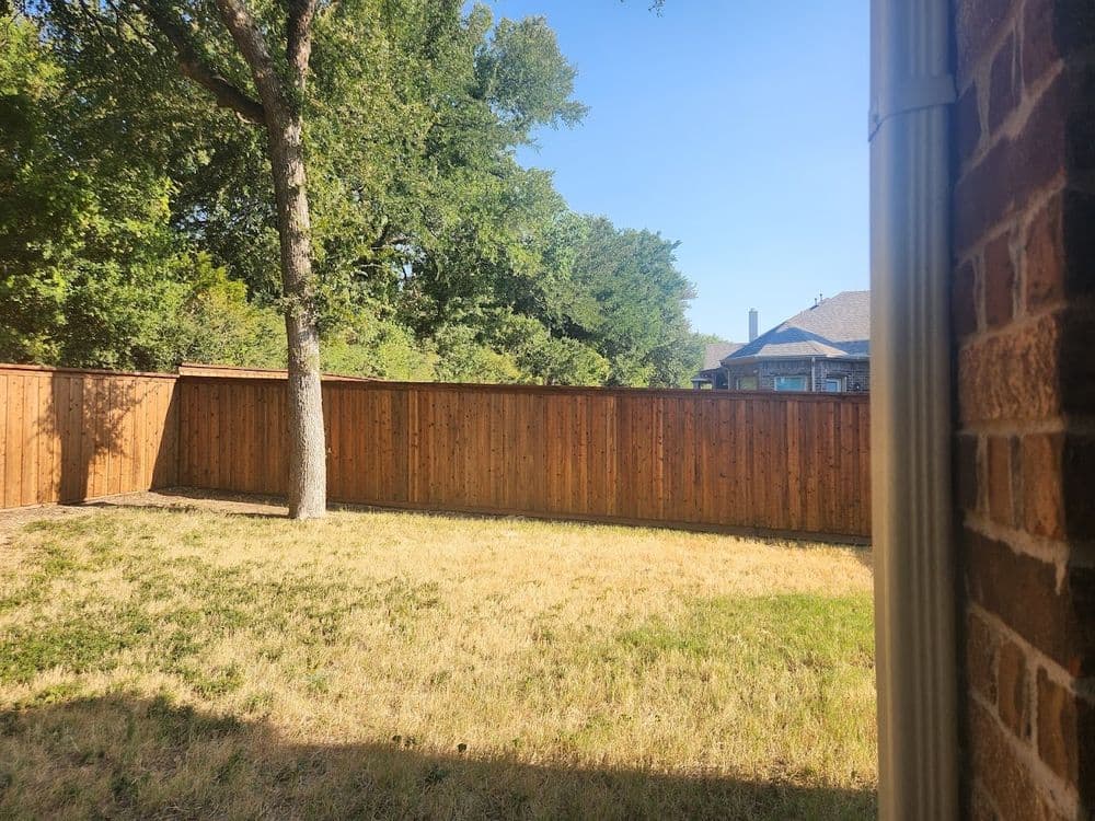 Gallery photos for Revitalize Your Fence with Stunning Staining: Image #65