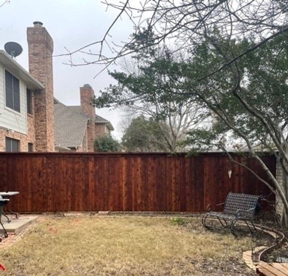 Gallery photos for Revitalize Your Fence with Stunning Staining: Image #67