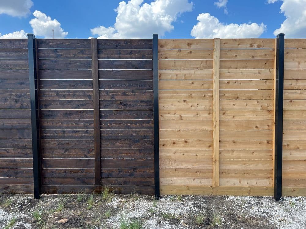 Gallery photos for Revitalize Your Fence with Stunning Staining: Image #89