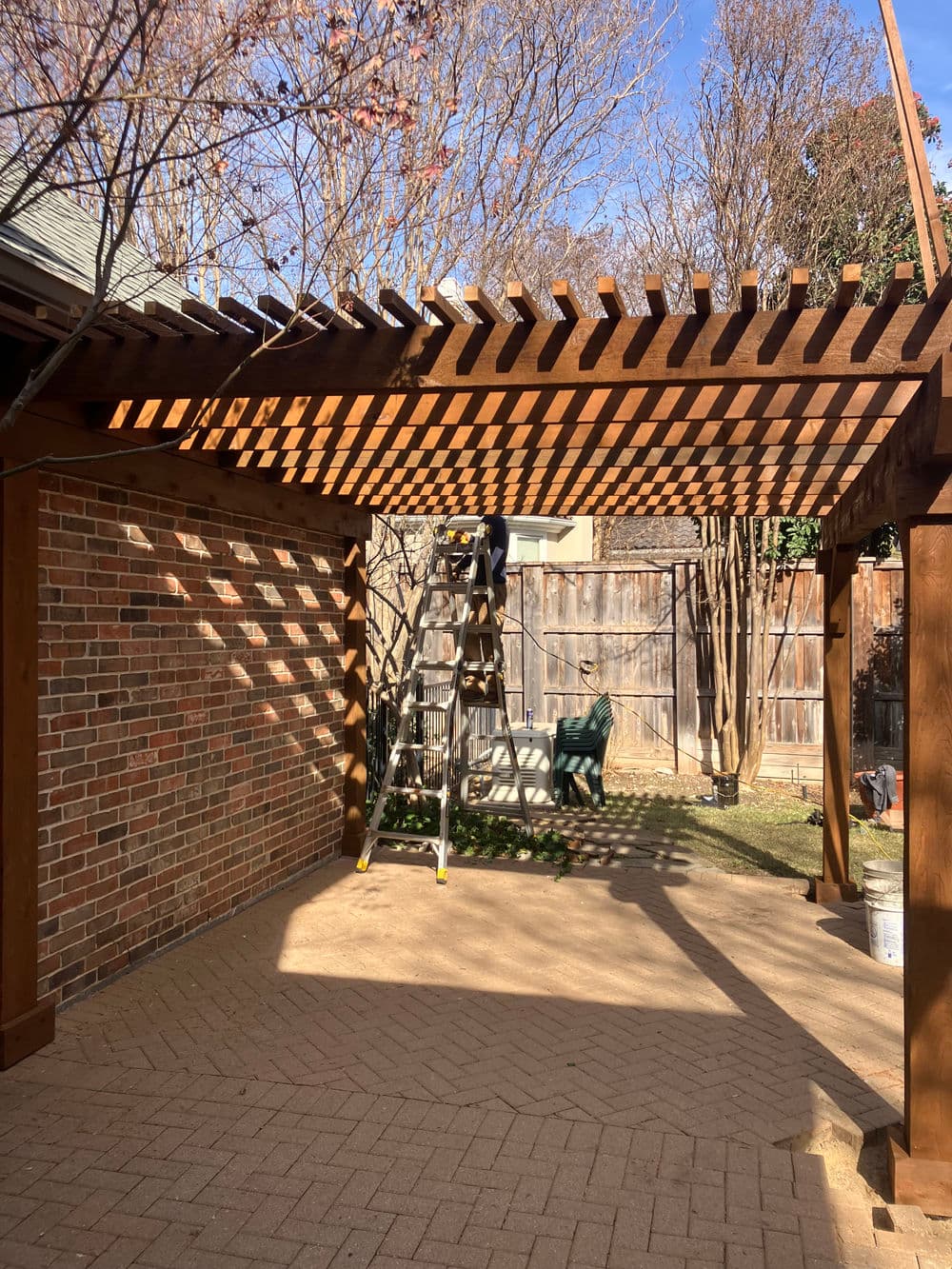 Project Top-Quality Pergola Staining in Texas Yards image