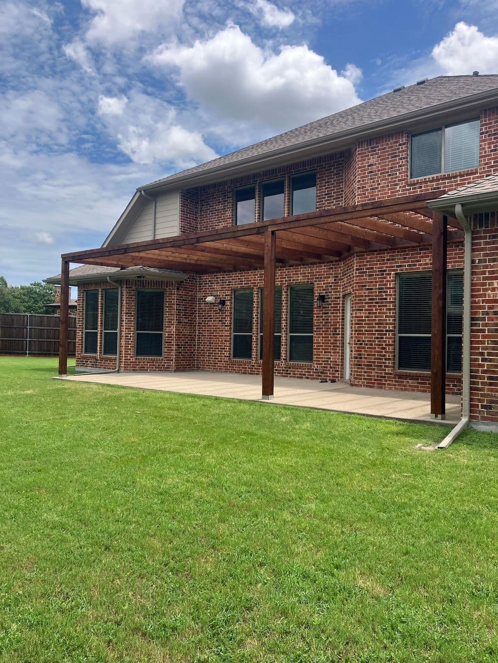 Top-Quality Pergola Staining in Texas Yards