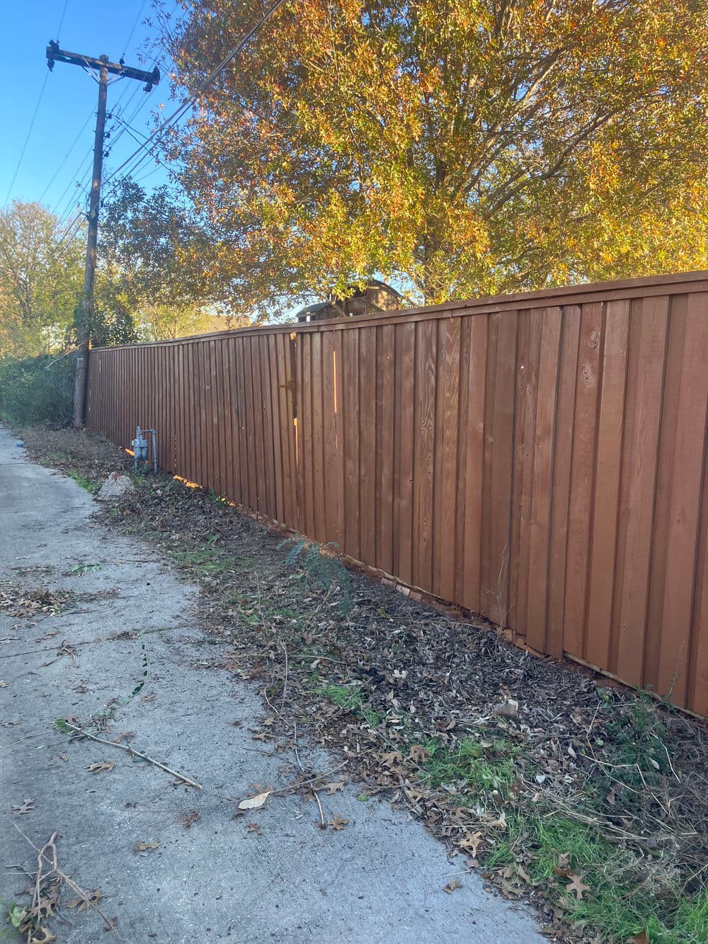 Gallery photos for Revitalize Your Fence with Stunning Staining: Image #104