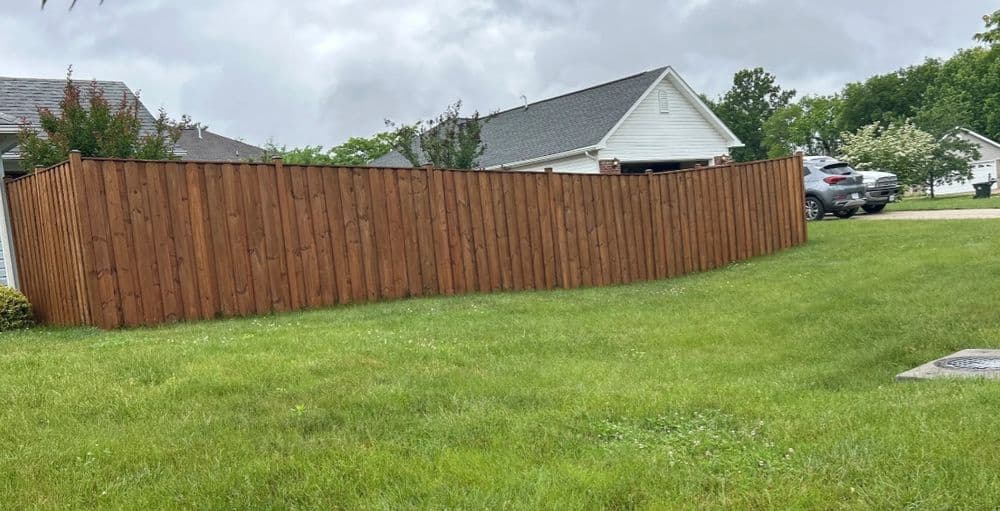 Gallery photos for Revitalize Your Fence with Stunning Staining: Image #108