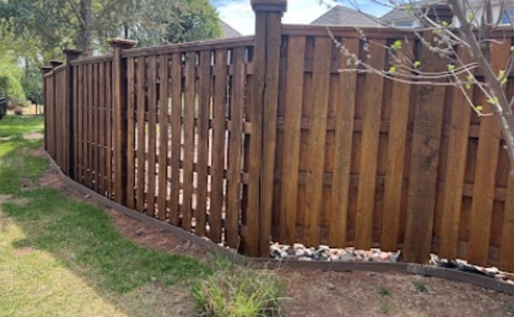 Gallery photos for Revitalize Your Fence with Stunning Staining: Image #114
